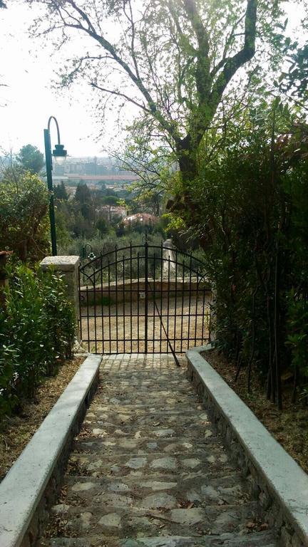 Locanda Giolica Прато Екстериор снимка